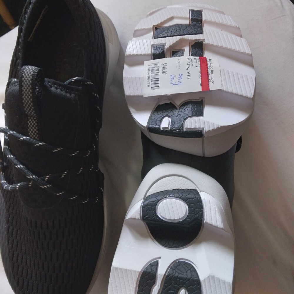 Sorel Sneakers